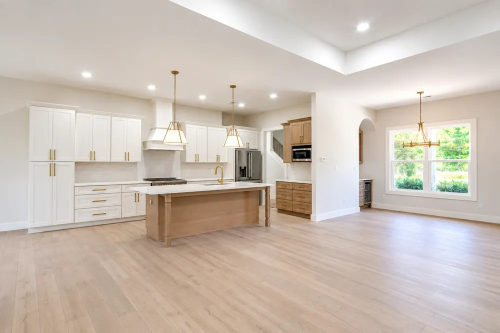 Saloli — Farmhouse kitchen